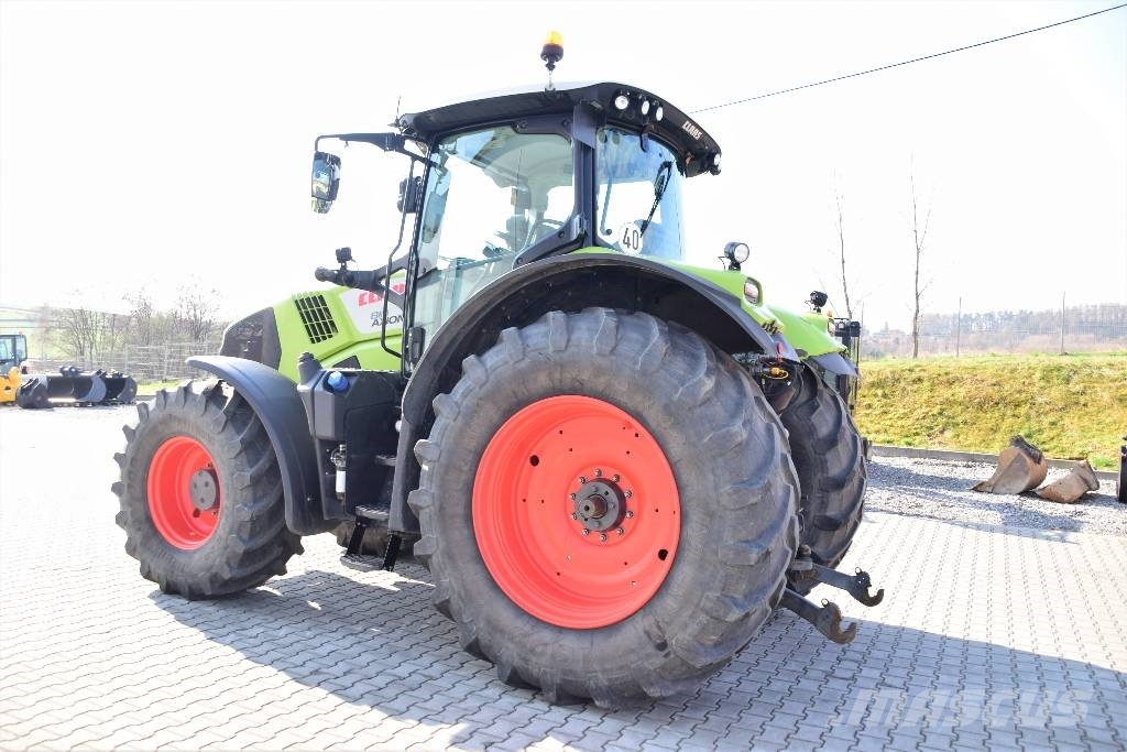 CLAAS 810 Axion CMATIC Tractores