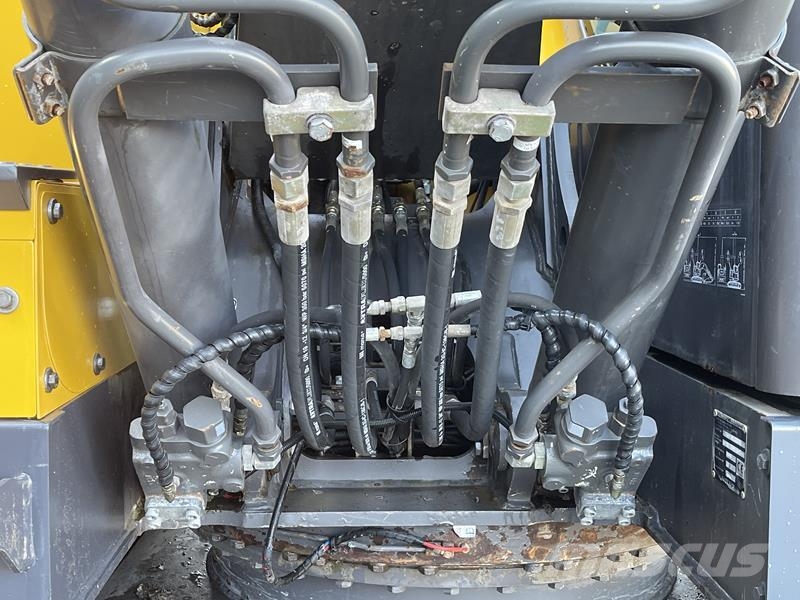 Volvo ECR 235 DL Rupsgraafmachines