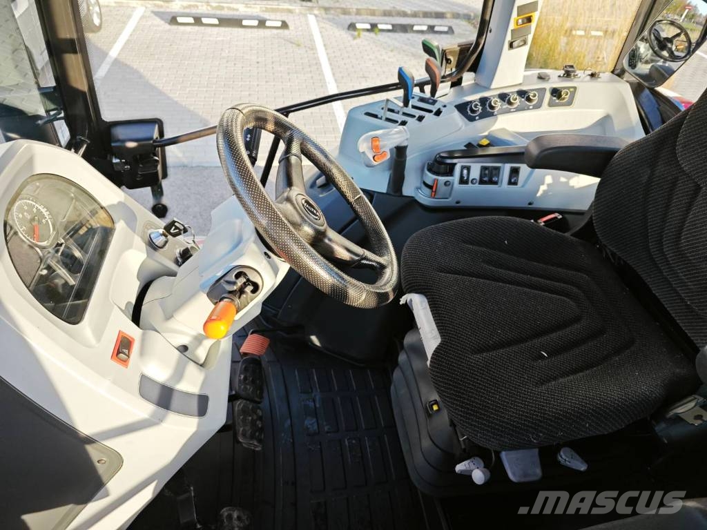 Valtra A 115 Traktorji