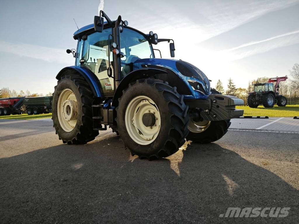 Valtra A 115 Traktorji