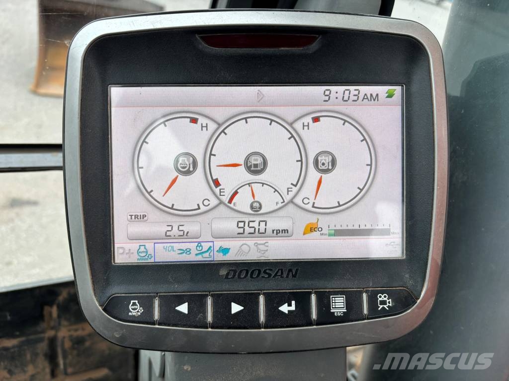 Doosan DX 140 LCR-5/ Kallistuva kauha, Pienet tunnit Telakaivukoneet