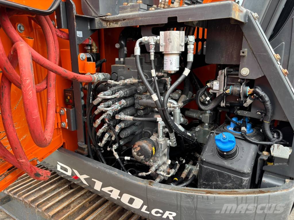 Doosan DX 140 LCR-5/ Kallistuva kauha, Pienet tunnit Telakaivukoneet