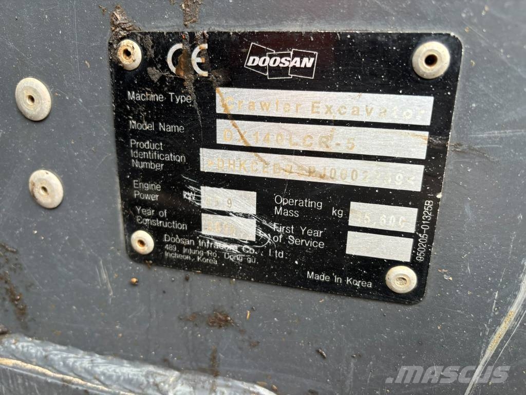 Doosan DX 140 LCR-5/ Kallistuva kauha, Pienet tunnit Telakaivukoneet