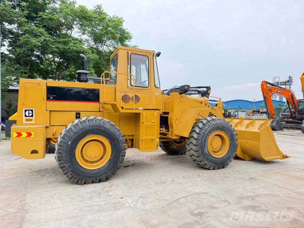 CAT 966D Incarcator pe pneuri