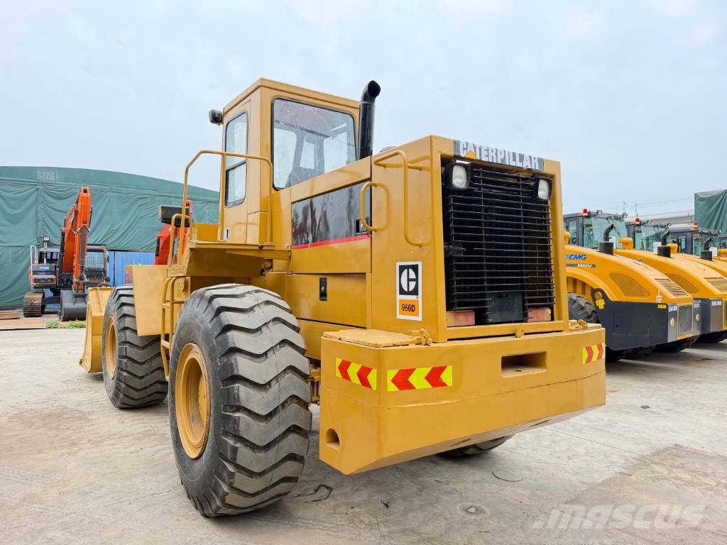 CAT 966D Incarcator pe pneuri
