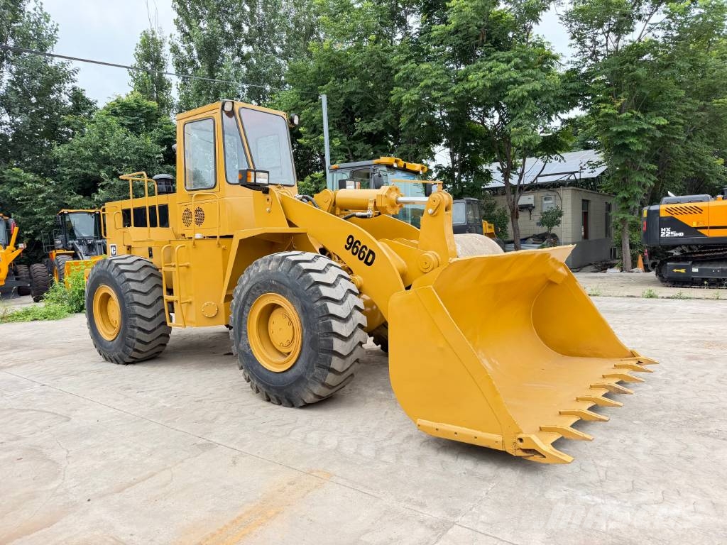CAT 966D Incarcator pe pneuri