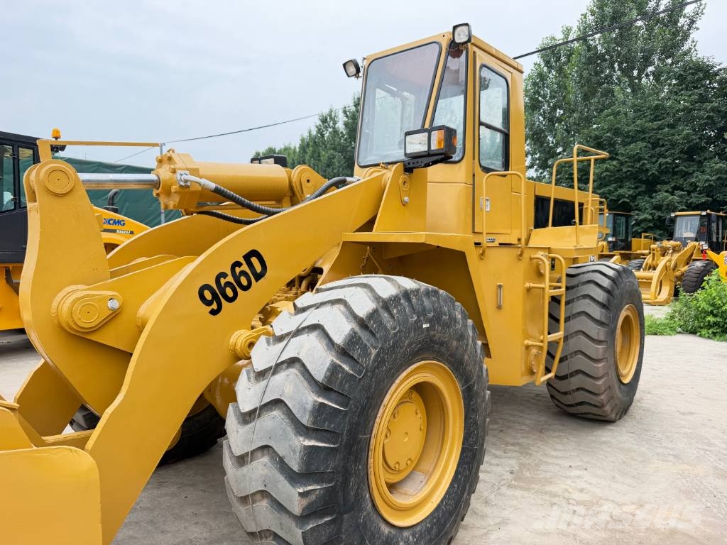 CAT 966D Incarcator pe pneuri