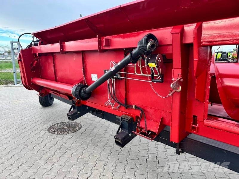 Case IH CASE 3050 联合收割机头