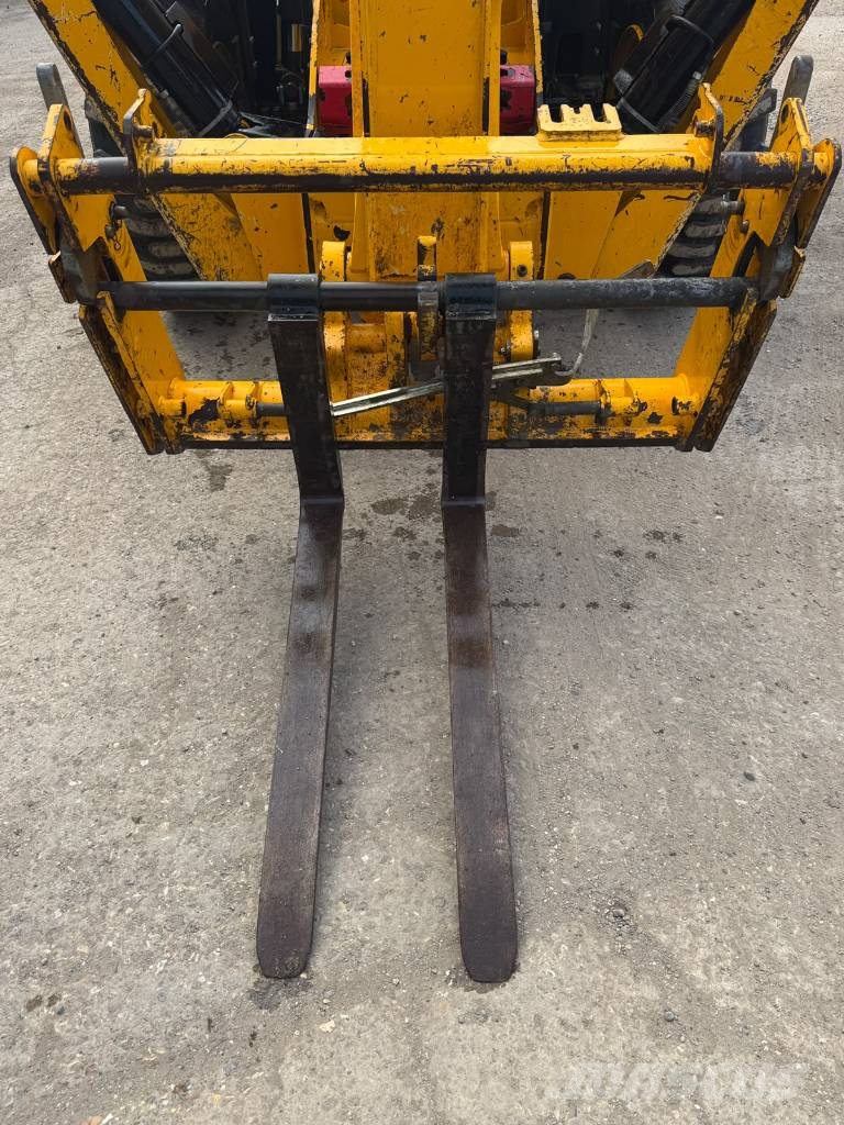 JCB 540-170 Teleszkópos rakodók