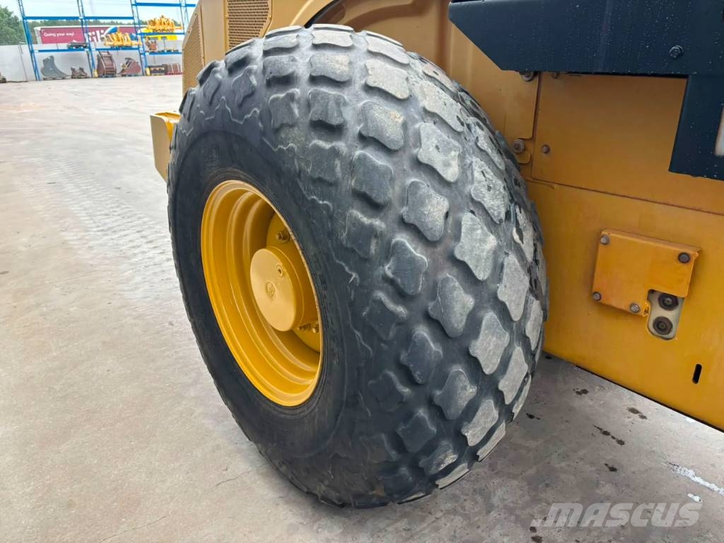 CAT CS74 Enojni valjarji