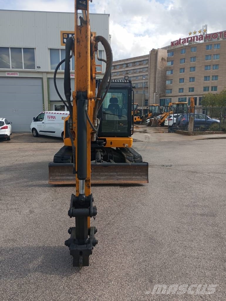 JCB 100 C-1 中型油圧ショベル 7t-12t(ユンボ・パワーショベル・バックホー)