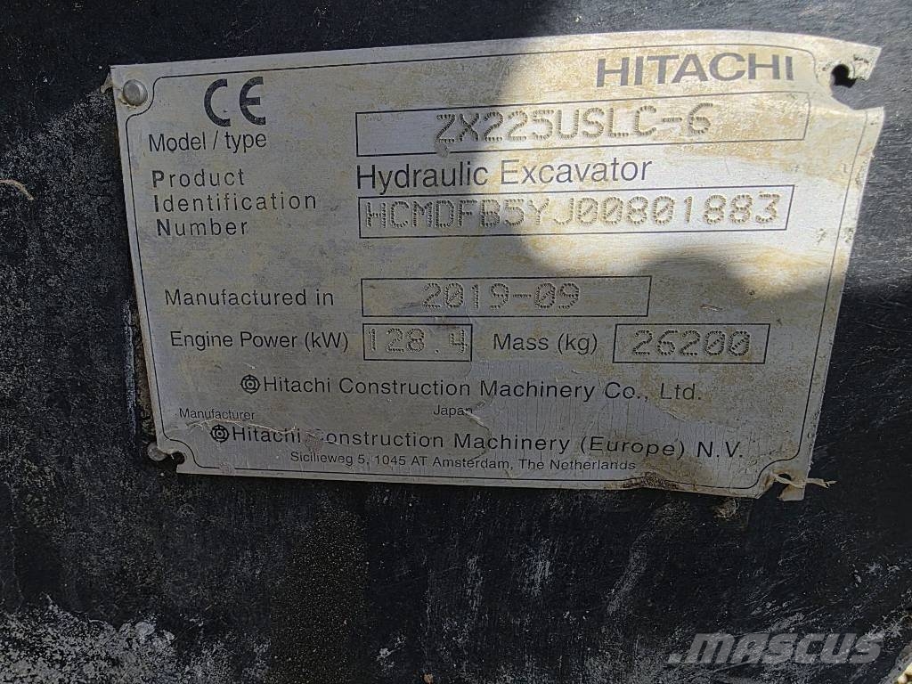 Hitachi ZX 225 US LC-6 Pásová rýpadla