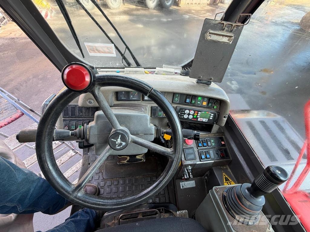 Manitou MRT 1635 - Rotating telehandler - 3.5 tonnes - 11m Teleskopiskie manipulatori