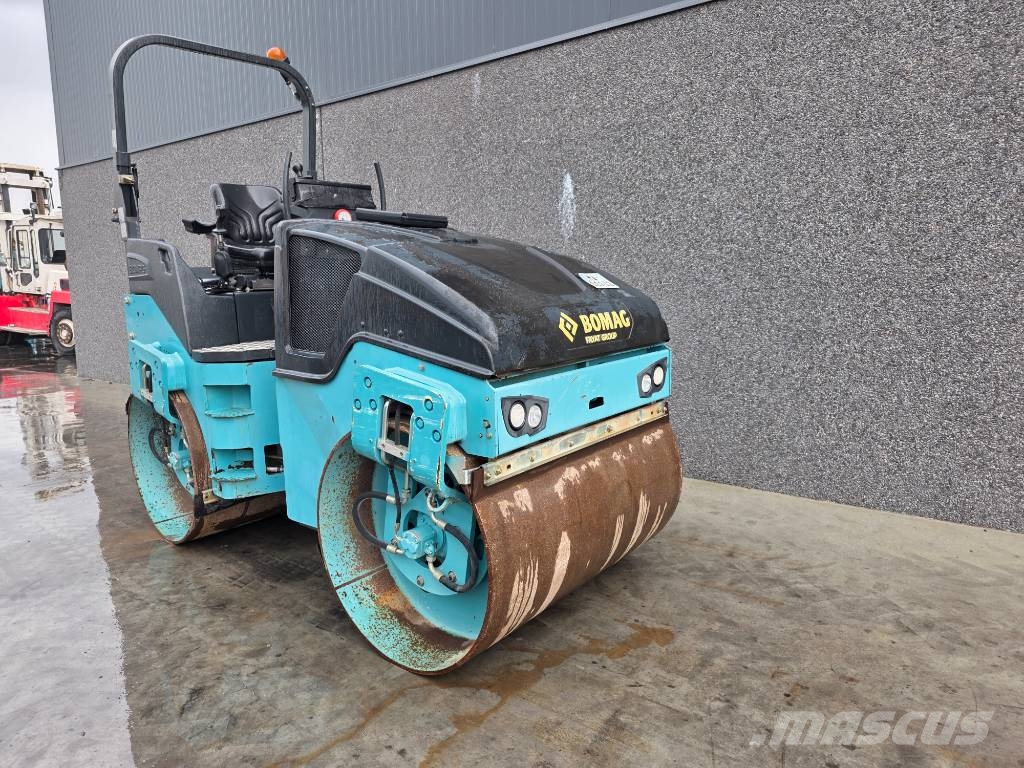 Bomag BW 138 AD-5 Rodillos de doble tambor