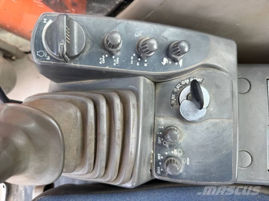 Hitachi ZX110-3 - Hammer Lines / Quick Coupler Excavadoras sobre orugas