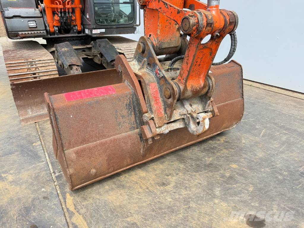 Hitachi ZX110-3 - Hammer Lines / Quick Coupler Excavadoras sobre orugas
