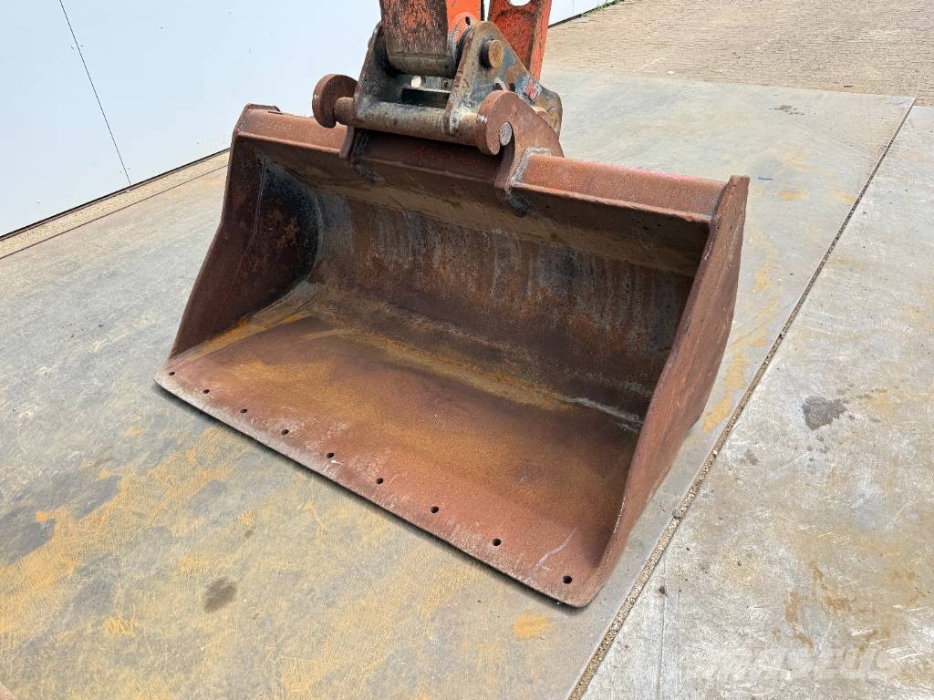 Hitachi ZX110-3 - Hammer Lines / Quick Coupler Excavadoras sobre orugas