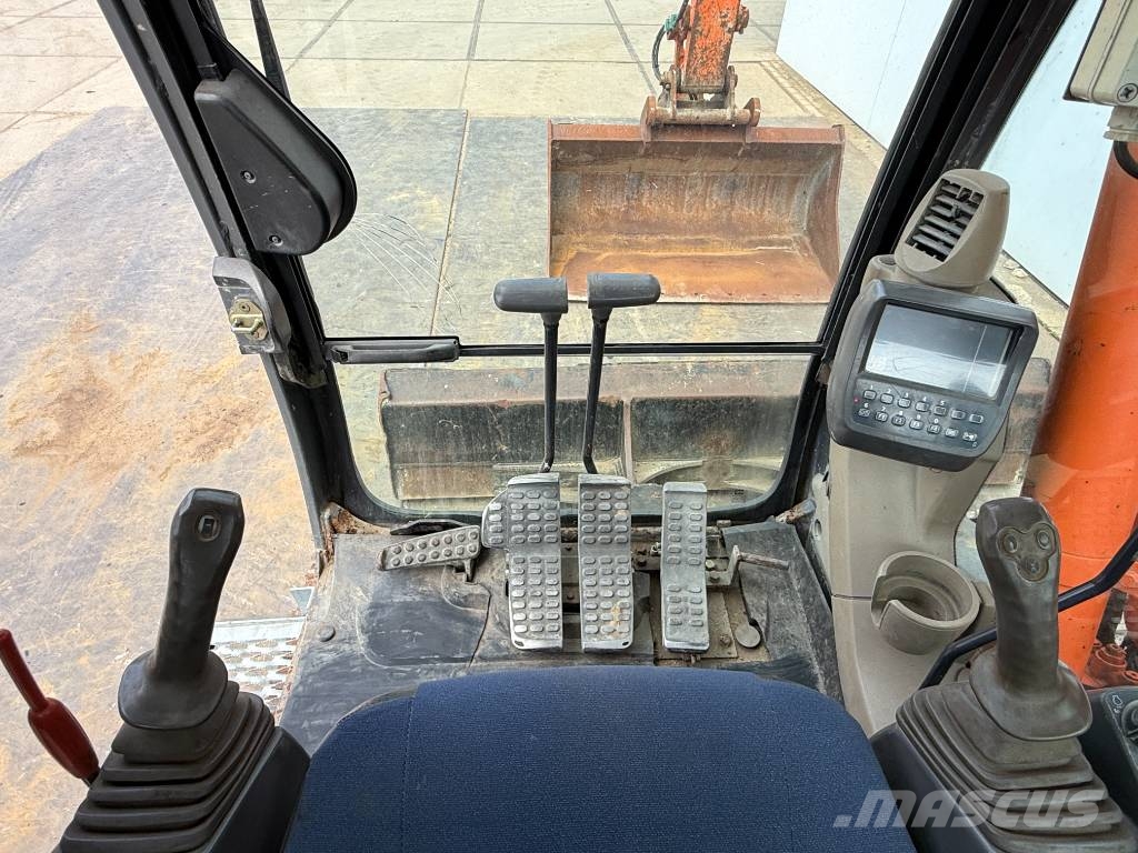 Hitachi ZX110-3 - Hammer Lines / Quick Coupler Excavadoras sobre orugas