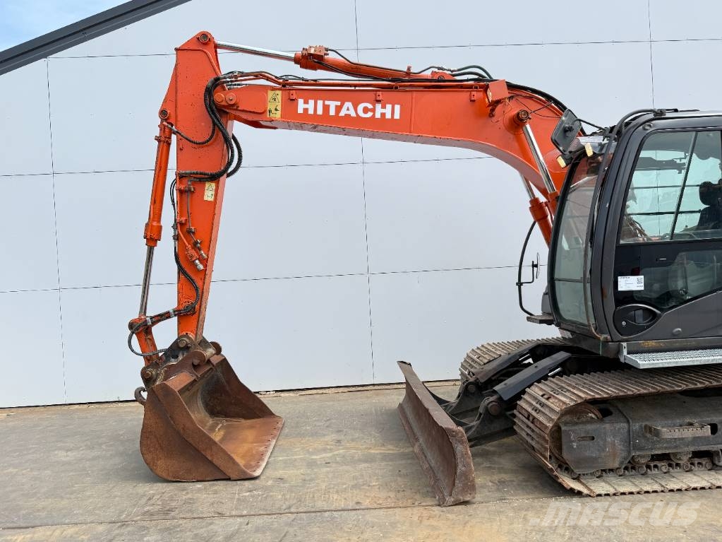 Hitachi ZX110-3 - Hammer Lines / Quick Coupler Excavadoras sobre orugas