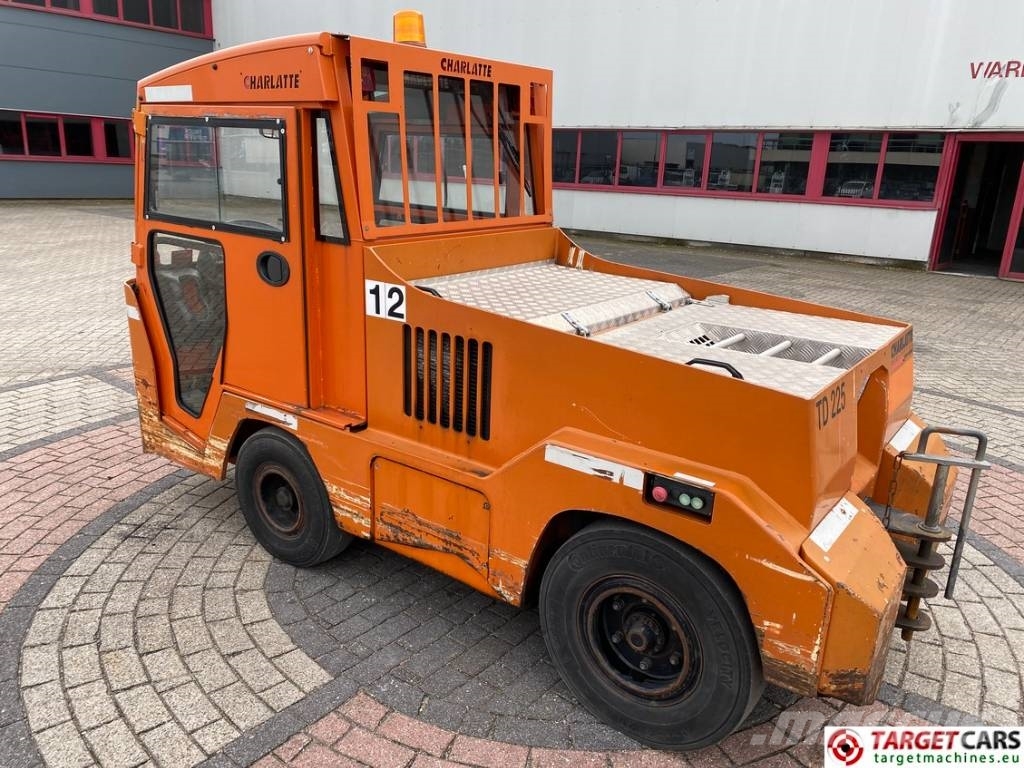 Charlatte TD225 Diesel Tow Truck Tractor 18T capacity Складская техника - Другие