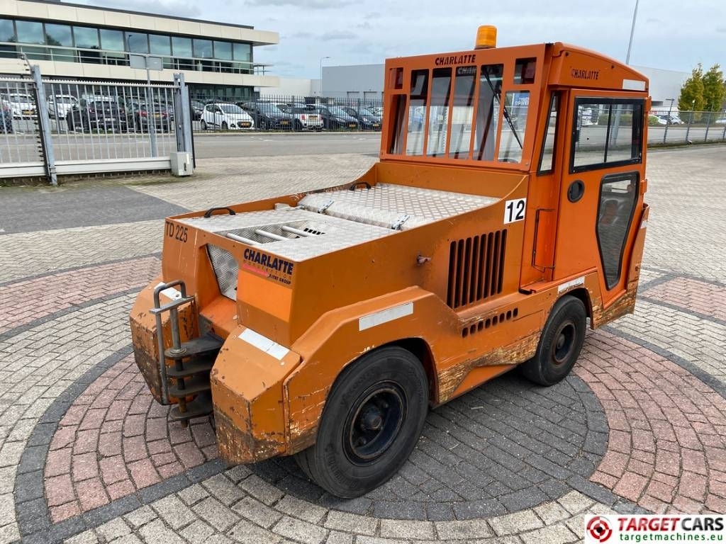 Charlatte TD225 Diesel Tow Truck Tractor 18T capacity Складская техника - Другие