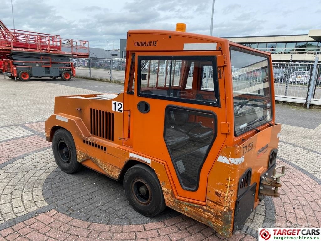 Charlatte TD225 Diesel Tow Truck Tractor 18T capacity Складская техника - Другие