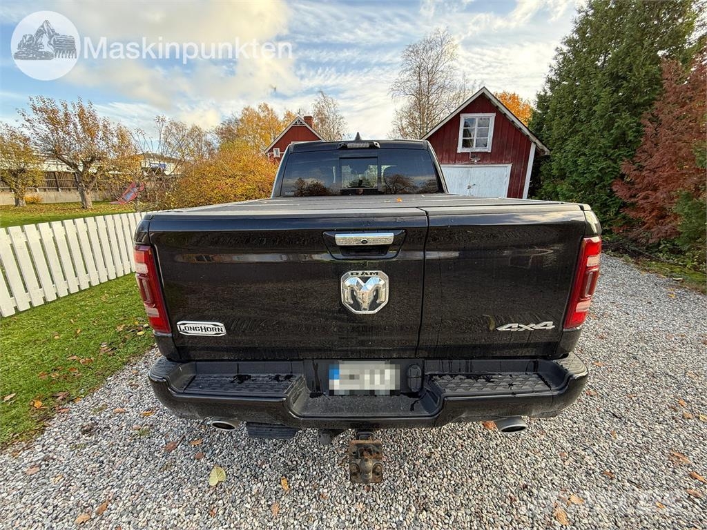 RAM 1500 Crew Cab Pickup/Pritschenwagen