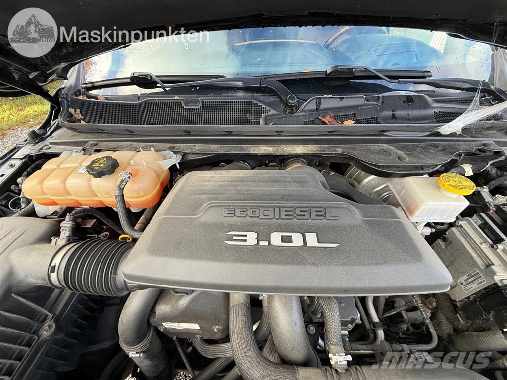 RAM 1500 Crew Cab Pickup/Pritschenwagen