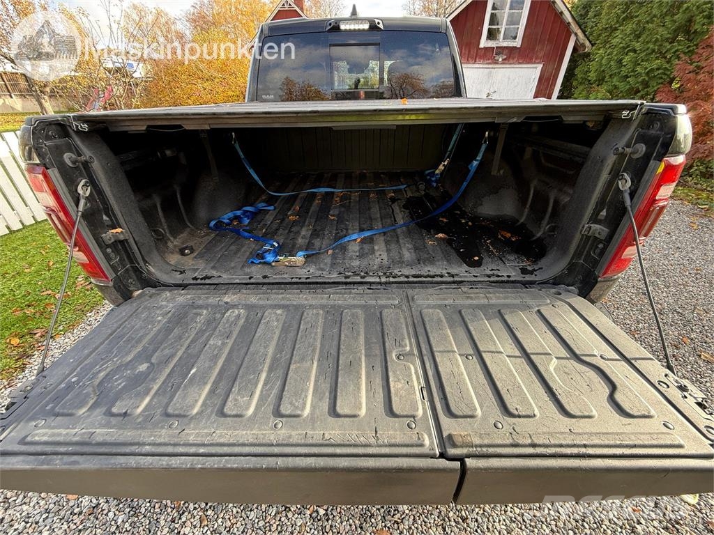 RAM 1500 Crew Cab Pickup/Pritschenwagen