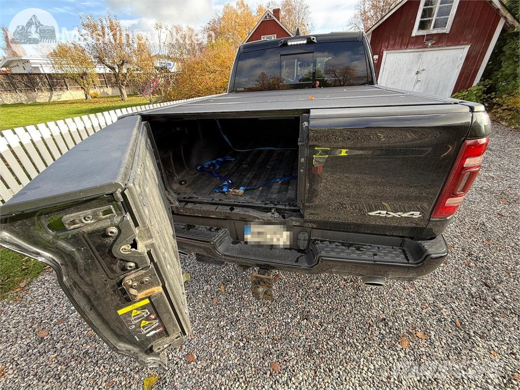 RAM 1500 Crew Cab Pickup/Pritschenwagen