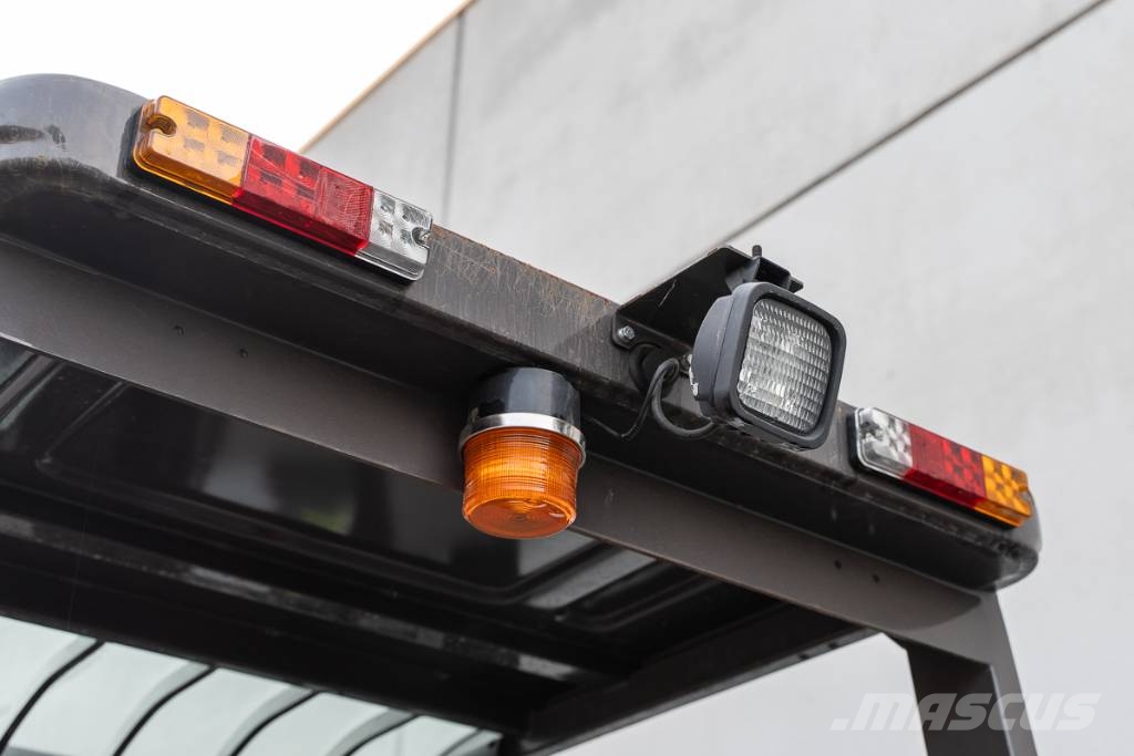 Manitou ME 430 شاحنات ذات رافعات شوكية تعمل بالكهرباء