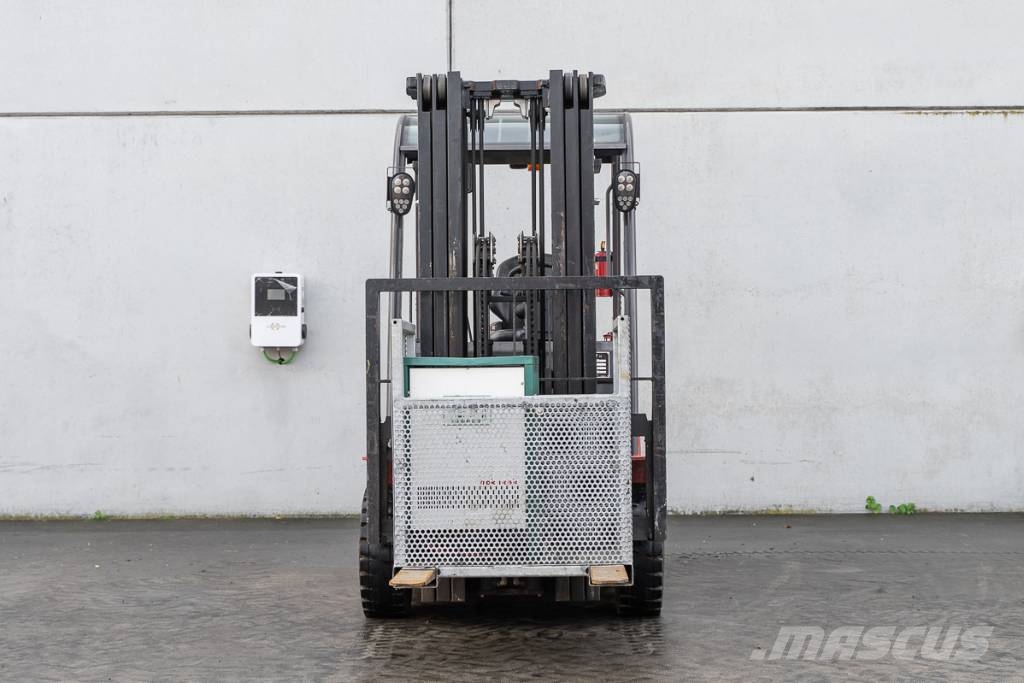 Manitou ME 430 شاحنات ذات رافعات شوكية تعمل بالكهرباء