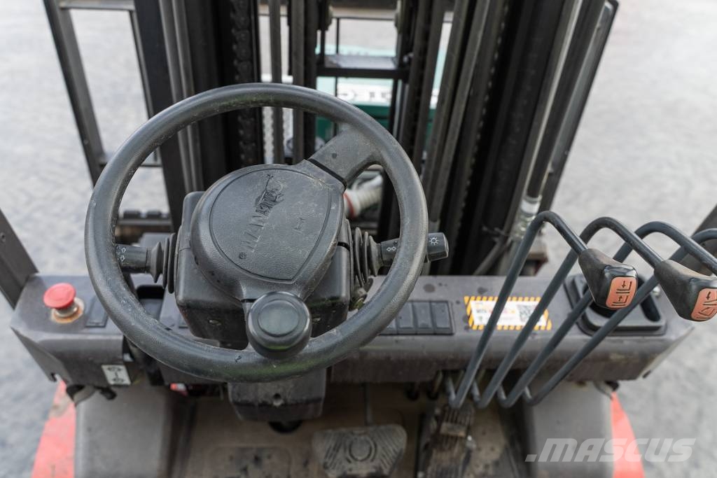 Manitou ME 430 شاحنات ذات رافعات شوكية تعمل بالكهرباء