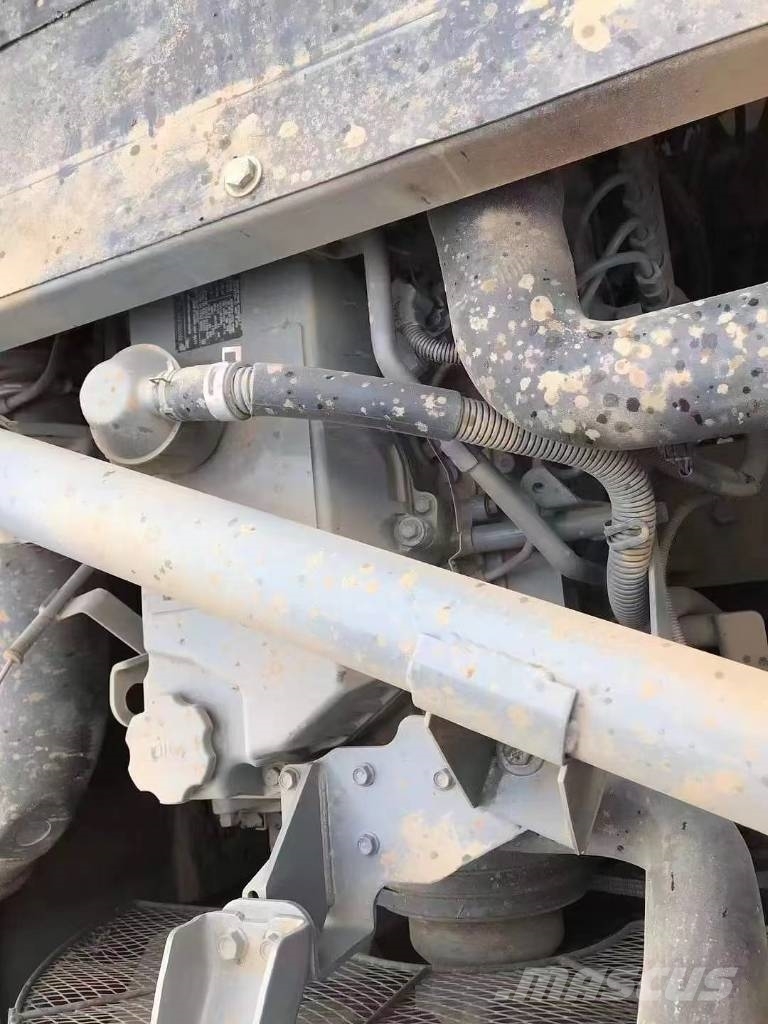 Hitachi ZX350 Lánctalpas kotrók