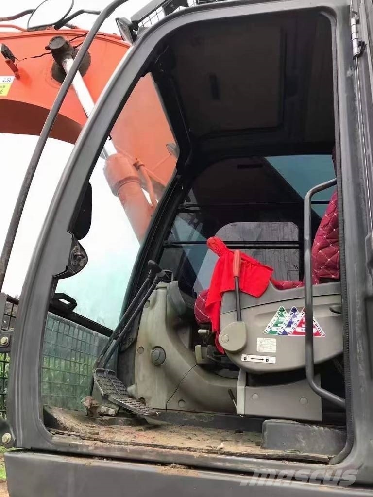 Hitachi ZX350 Lánctalpas kotrók