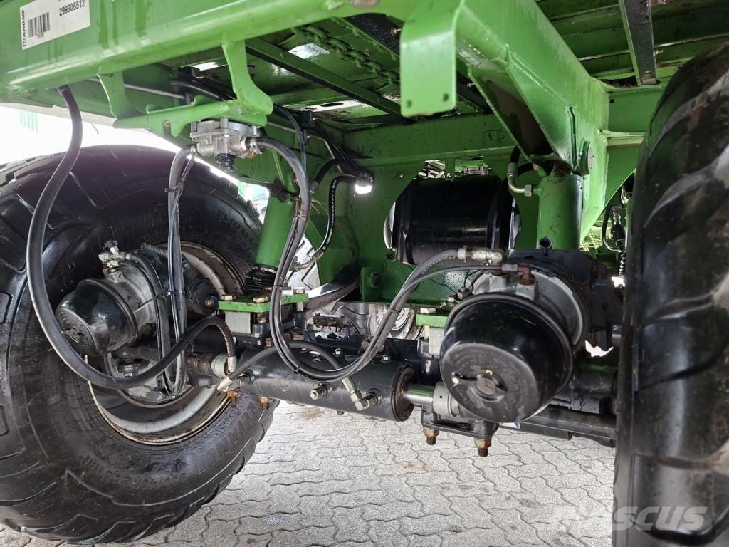 Krone TX460D Oprema za polaganje in upravljanje