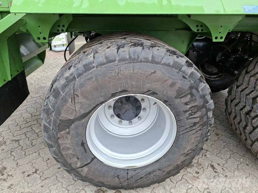 Krone TX460D Oprema za polaganje in upravljanje