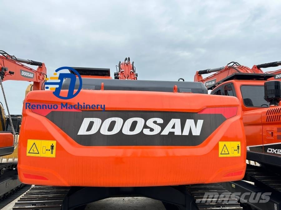 Doosan DX 225 LC-9C 履带挖掘机