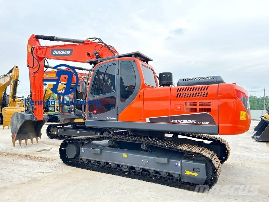 Doosan DX 225 LC-9C 履带挖掘机