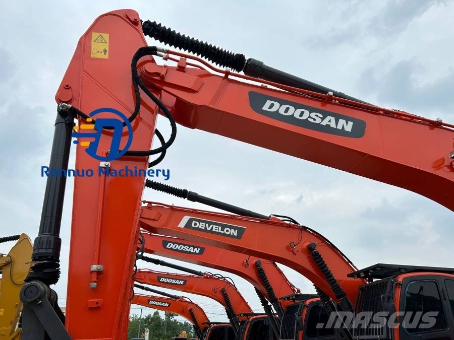 Doosan DX 225 LC-9C 履带挖掘机