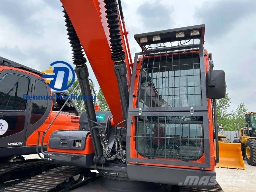 Doosan DX 225 LC-9C 履带挖掘机