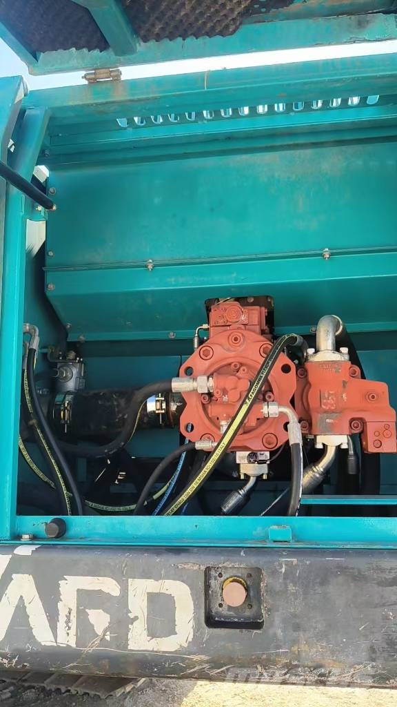Sunward SWDM 220 Strojevi za zabijanje stupova