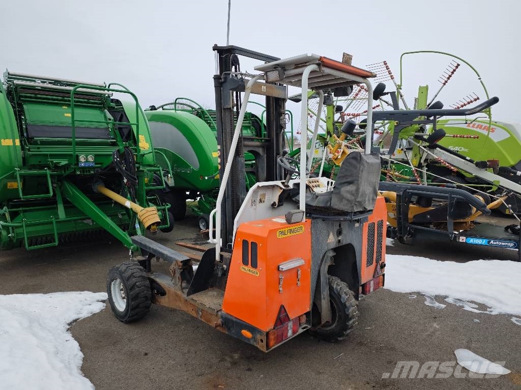Palfinger F3 203 GTS-4W رافعات شوكية مثبتة على شاحنات