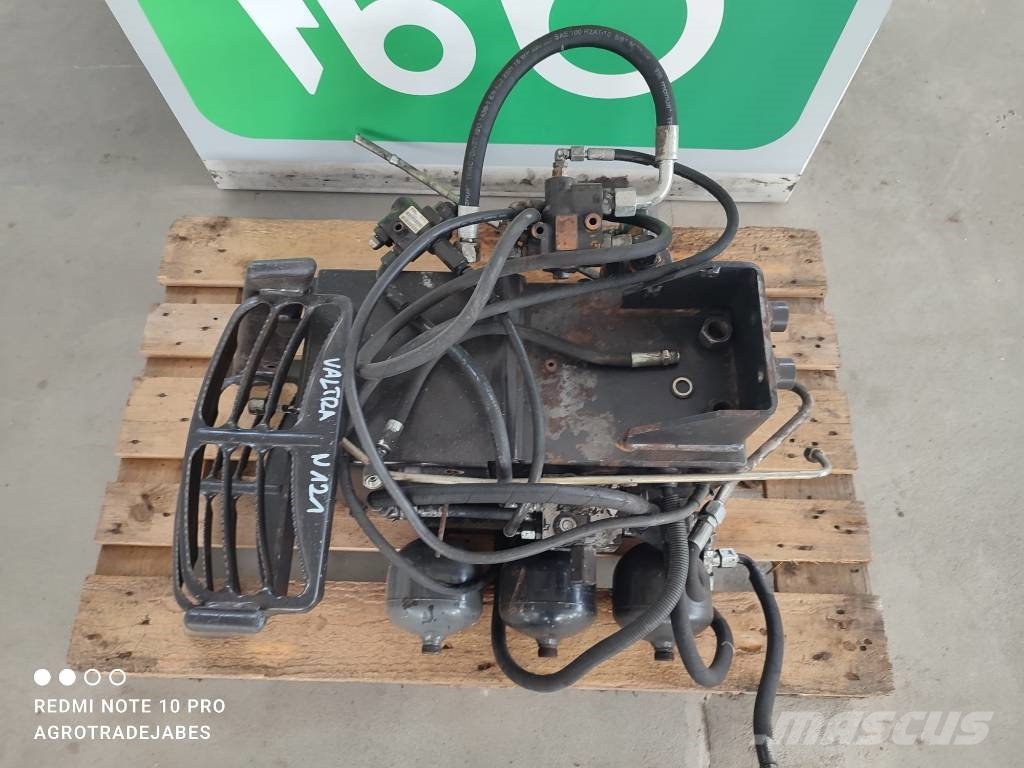 Valtra Front axle suspension 11004415 Valtra N 121 Saseler