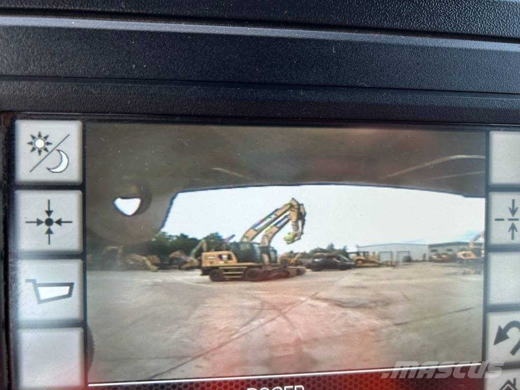 CAT 730 Dumpers articolati