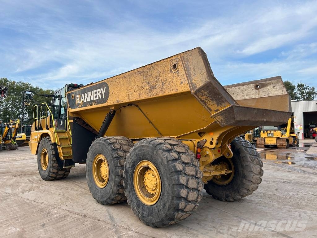 CAT 730 Dumpers articolati