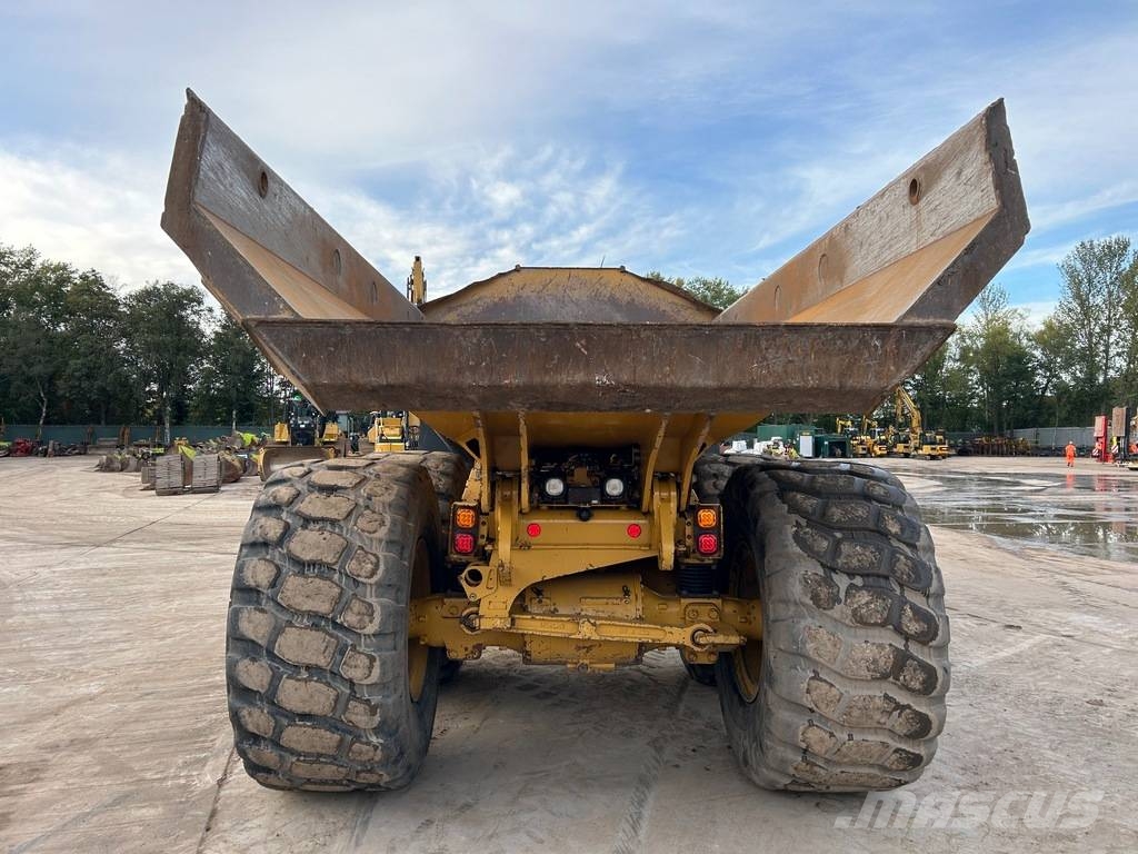 CAT 730 Dumpers articolati