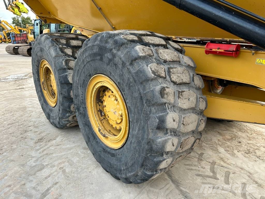 CAT 730 Dumpers articolati