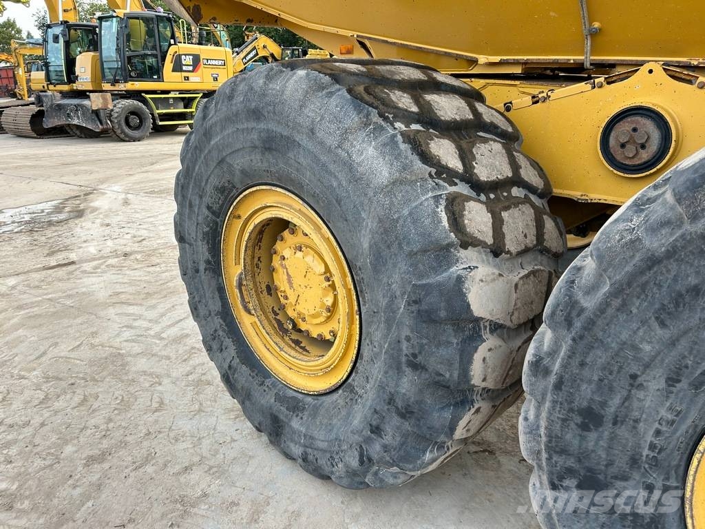 CAT 730 Dumpers articolati