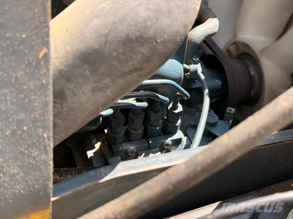 Avant M745 Pyöräkuormaajat